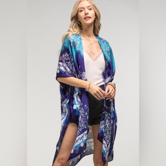 💼 Floral Lightweight Kimono ~ Floral Motifs Print ~  OSFM - Picture 3 of 12